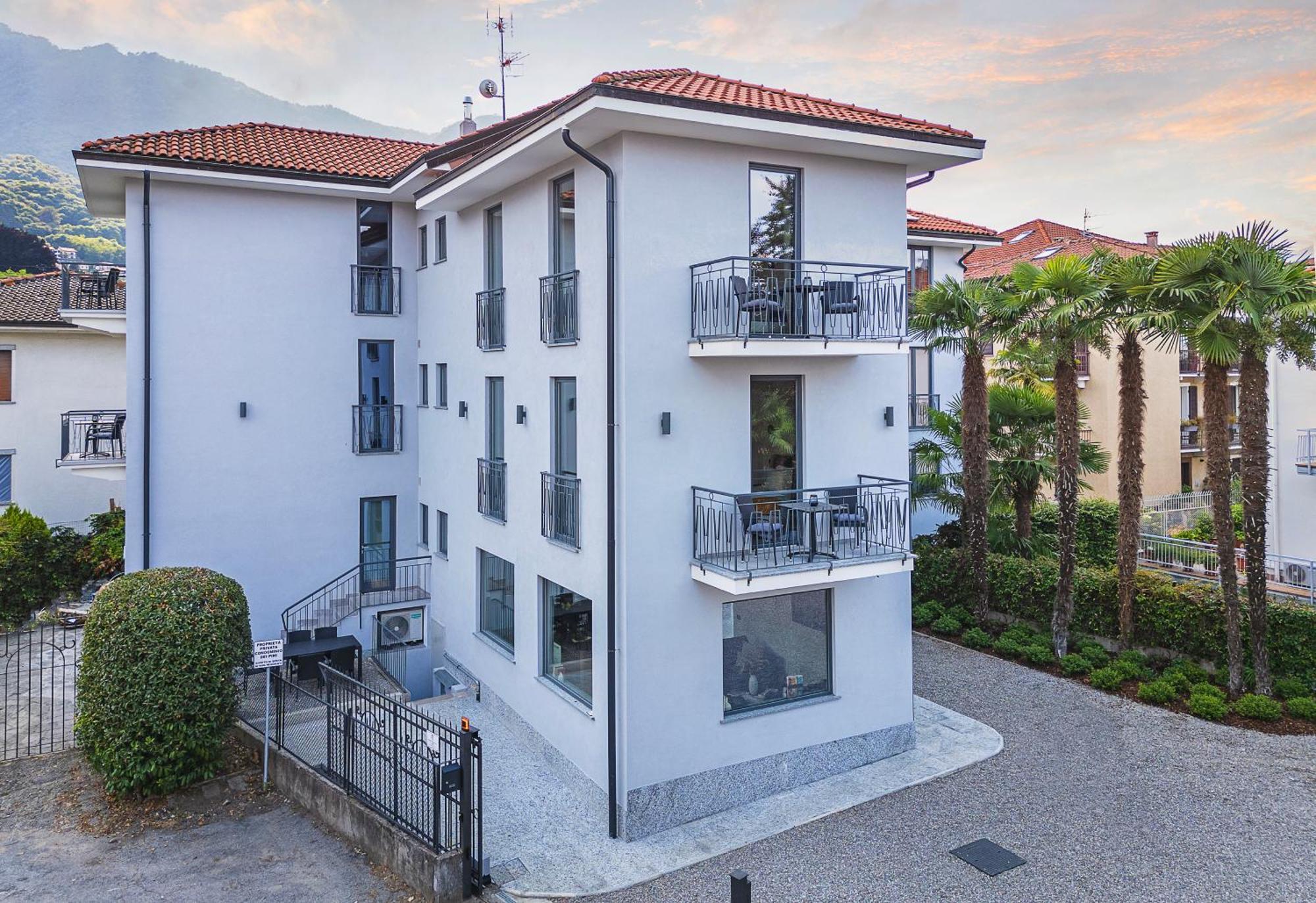 Elvezia Boutique Apartment Baveno Luaran gambar